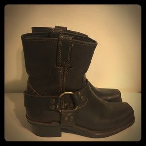 Frye boots ( only worn once!)